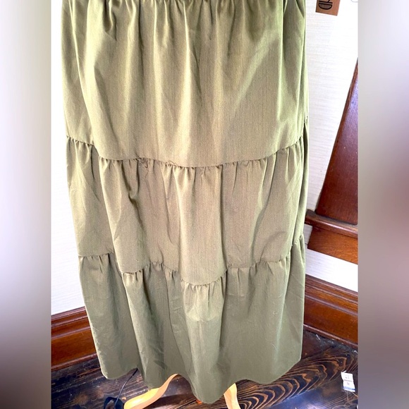 “Just Found”Olive Green Tiered Dress with Tied back Closure - Picture 4 of 9